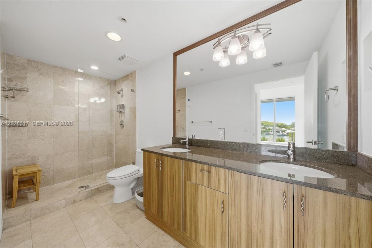 6305 Indian Creek Dr , Unit 5D, Miami Beach, FL 33141 Photo