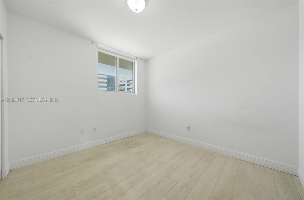 6305 Indian Creek Dr , Unit 5D, Miami Beach, FL 33141 Photo
