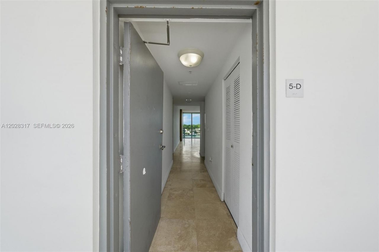 6305 Indian Creek Dr , Unit 5D, Miami Beach, FL 33141 Photo