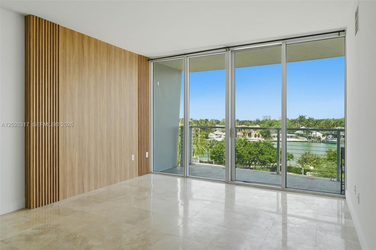 6305 Indian Creek Dr , Unit 5D, Miami Beach, FL 33141 Photo