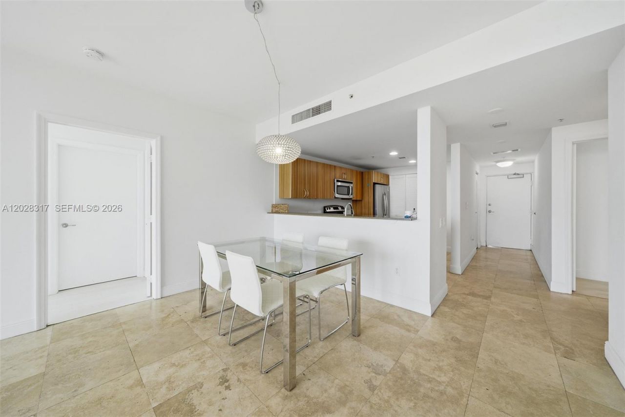 6305 Indian Creek Dr , Unit 5D, Miami Beach, FL 33141 Photo