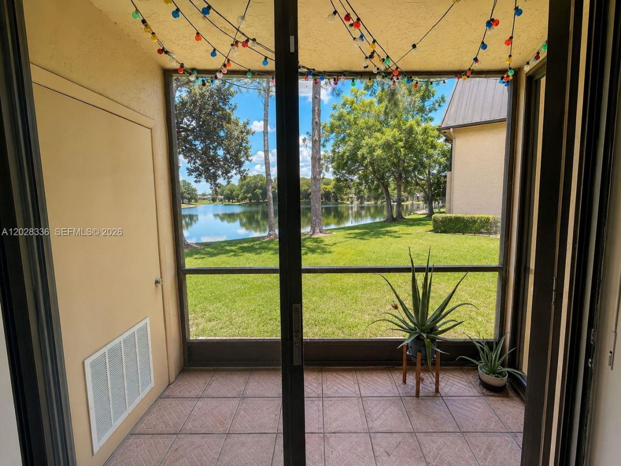 101 NW 93rd Ave, Unit 106, Pembroke Pines, FL 33024 Photo