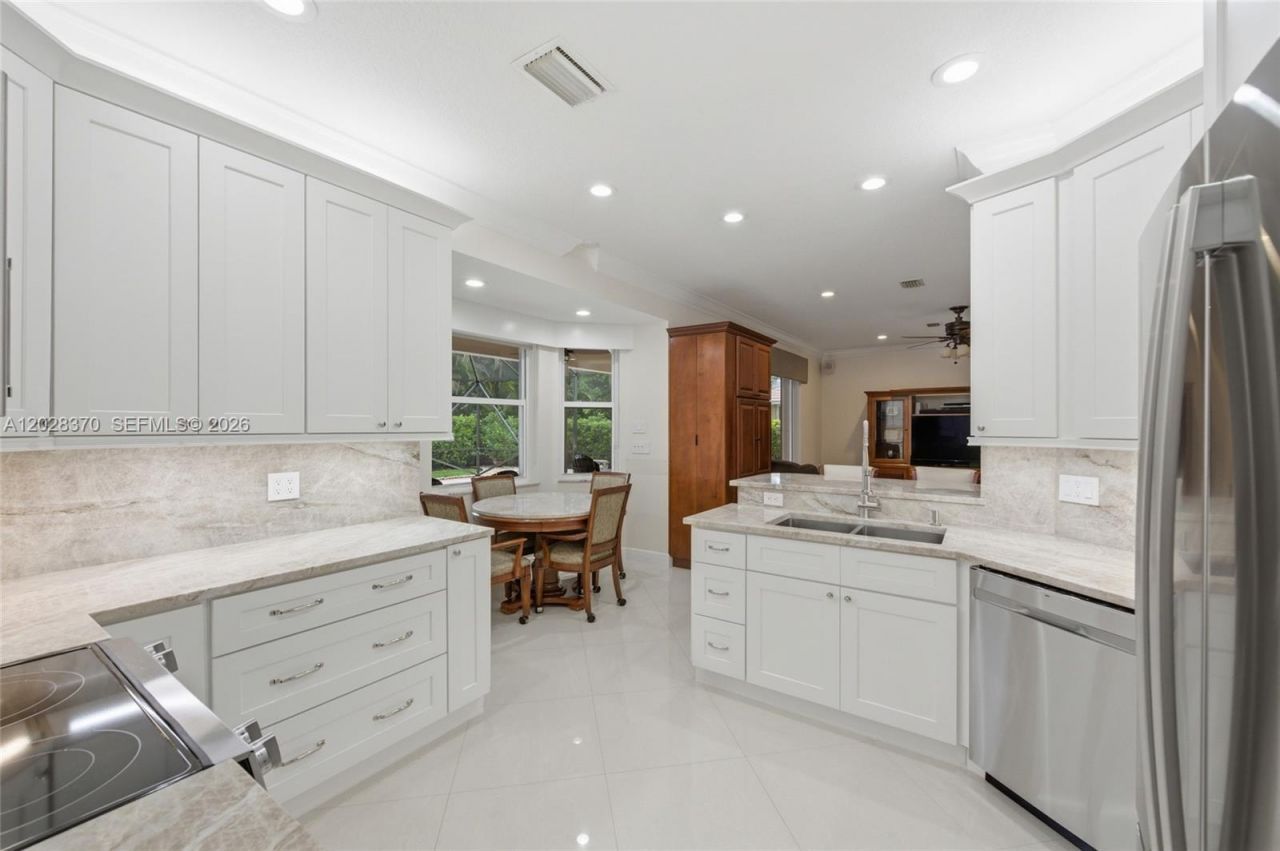 2608 Oakbrook Ct, Weston, FL 33332 Photo