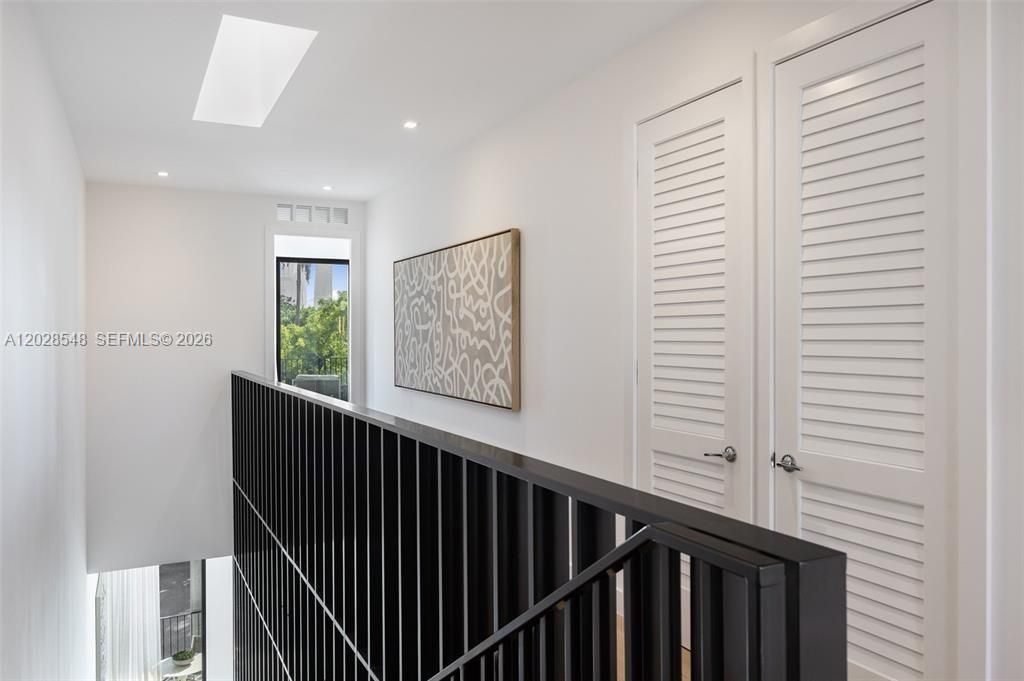92 SW 28th Road, Unit 4, Miami, FL 33129 Photo