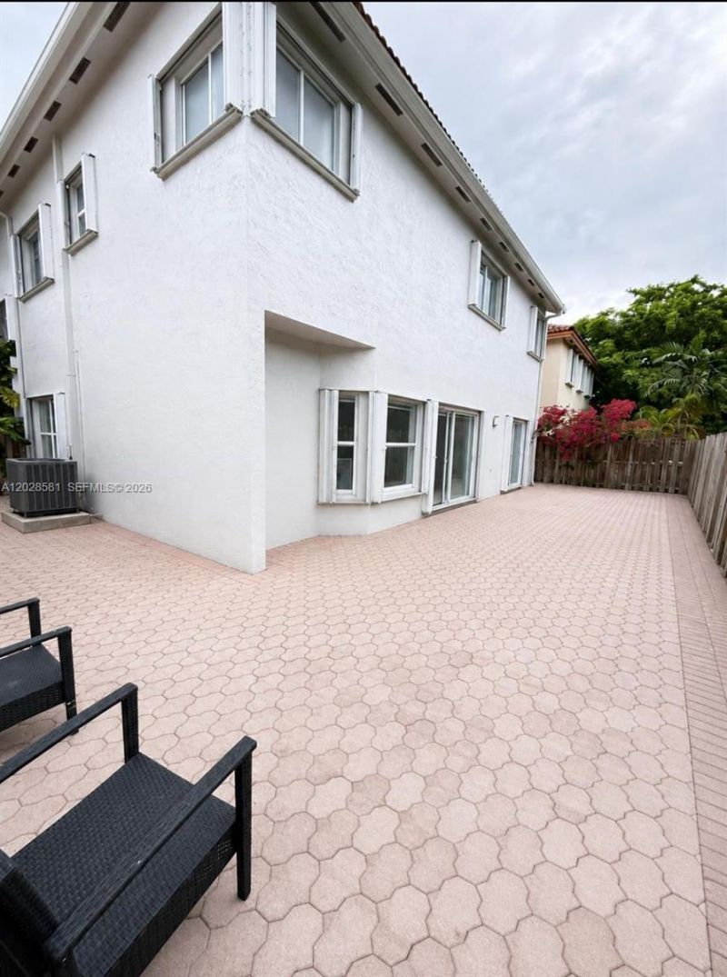 11244 NW 58th Ter , Doral, FL 33178 Photo