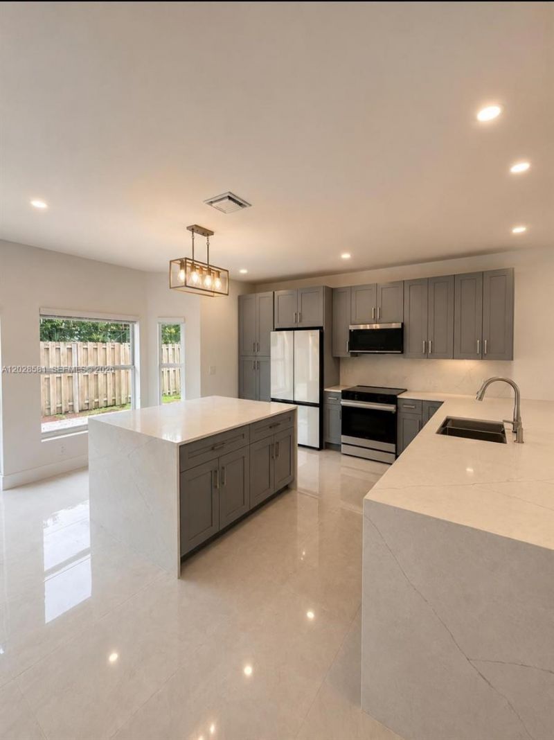 11244 NW 58th Ter , Doral, FL 33178 Photo