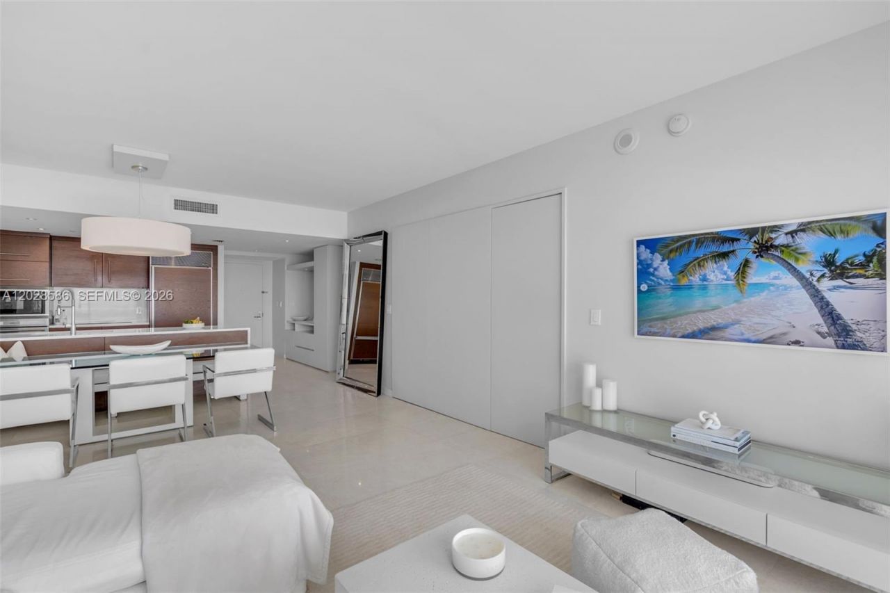 465 Brickell Ave, Unit 2703, Miami, FL 33131 Photo