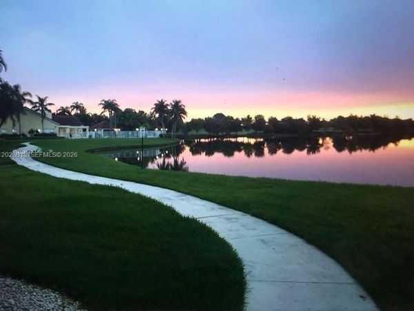Unit 1516, Sunrise, FL 33325