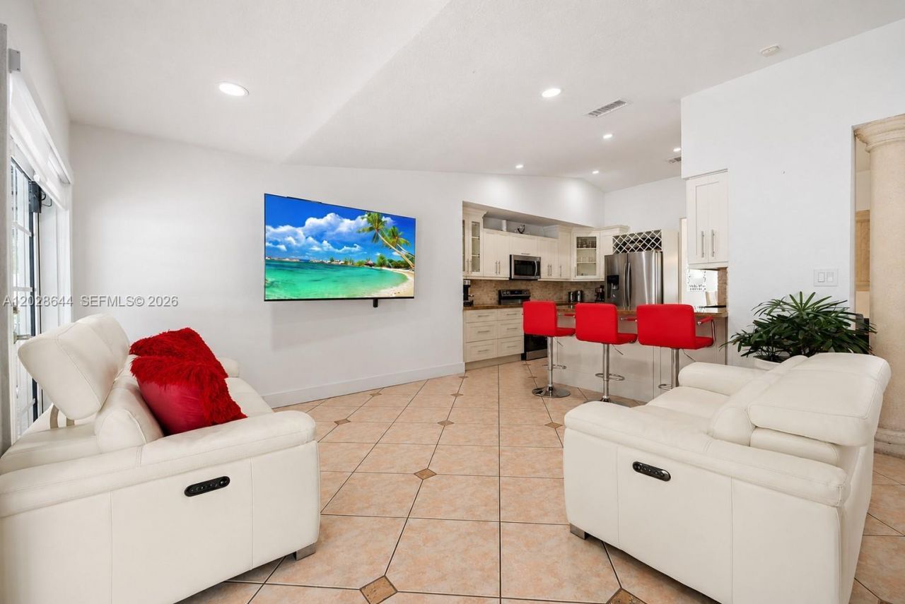 7819 NW 166th Ter , Miami Lakes, FL 33016 Photo