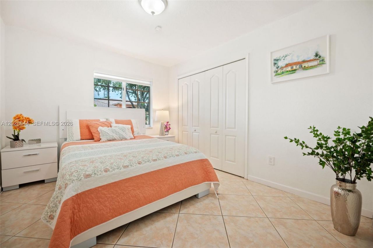 7819 NW 166th Ter , Miami Lakes, FL 33016 Photo