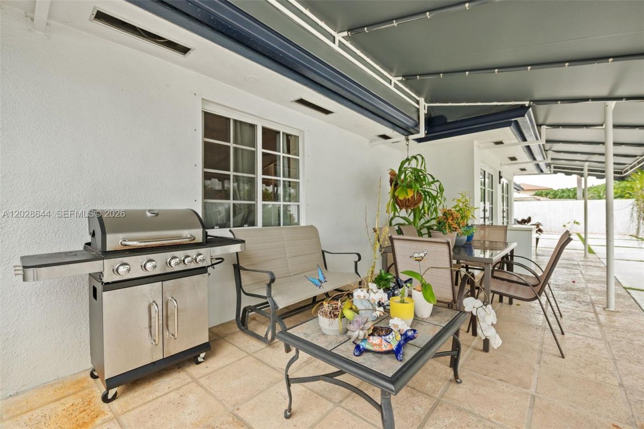 7819 NW 166th Ter , Miami Lakes, FL 33016 Photo