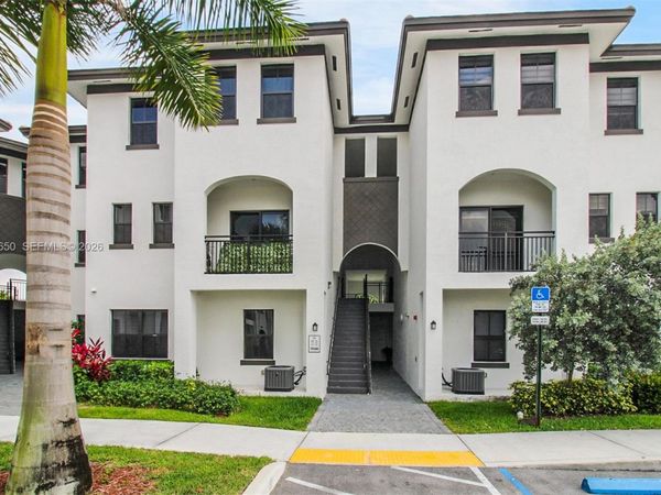 15540 SW 136th St, Unit 4-216, Miami, FL 33196