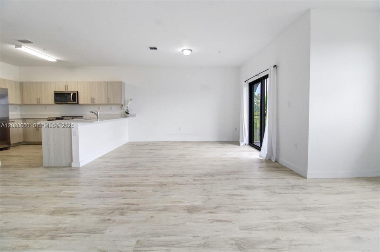 15540 SW 136th St, Unit 4-216, Miami, FL 33196 Photo