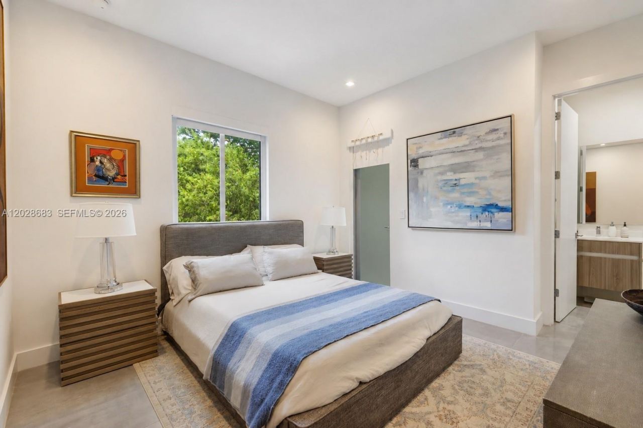 3135 Ohio St , Unit 3135, Miami, FL 33133 Photo
