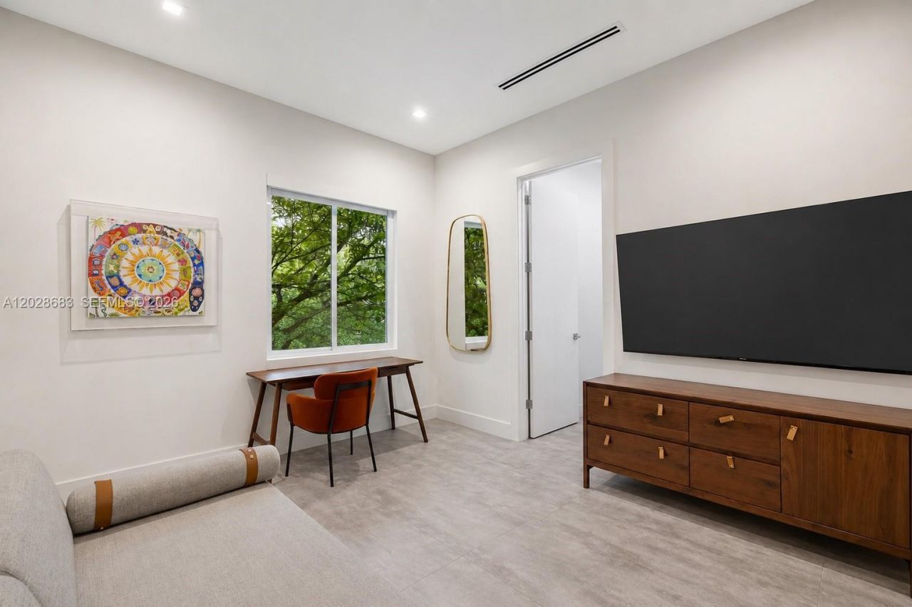 3135 Ohio St , Unit 3135, Miami, FL 33133 Photo