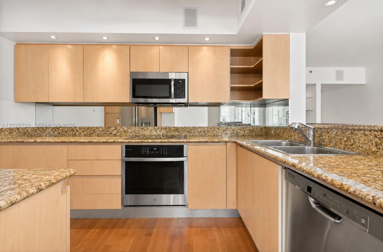145 Jefferson Ave , Unit 415, Miami Beach, FL 33139 Photo