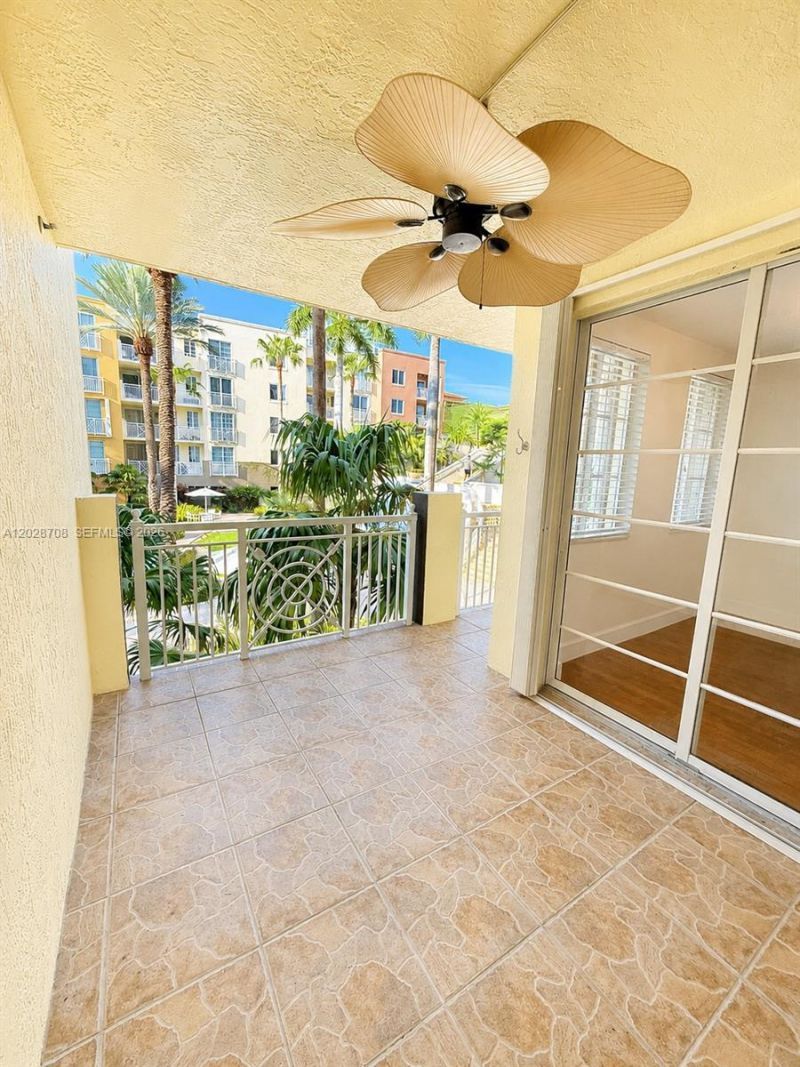 145 Jefferson Ave , Unit 415, Miami Beach, FL 33139 Photo