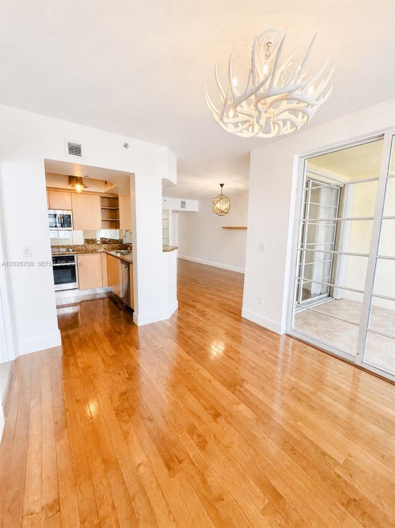 145 Jefferson Ave , Unit 415, Miami Beach, FL 33139 Photo