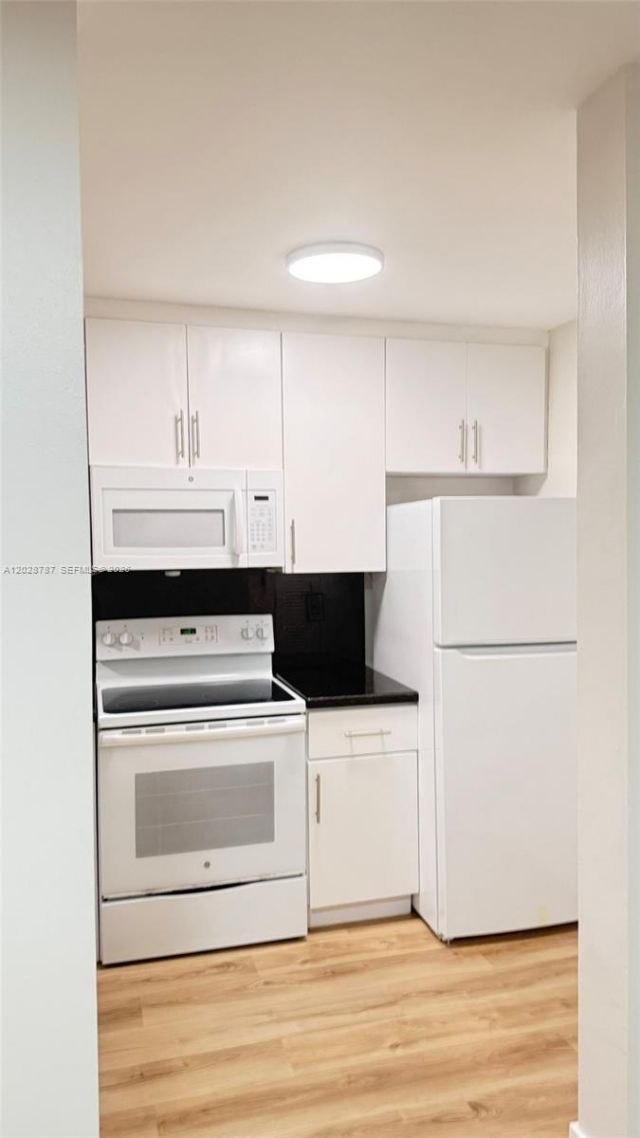 13965 SW 91st Ter , Unit 13965, Miami, FL 33186 Photo