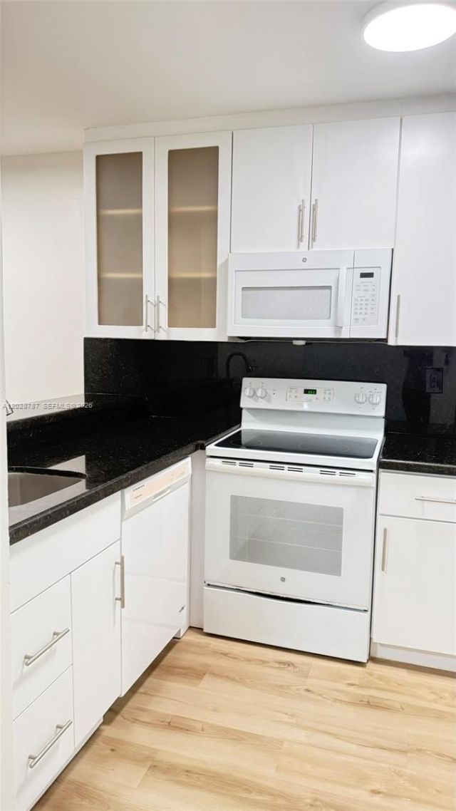 13965 SW 91st Ter , Unit 13965, Miami, FL 33186 Photo