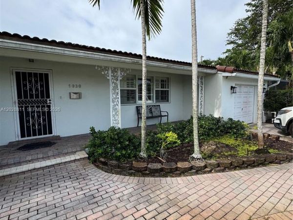 1030 NE 107th St, Unit 1030, Miami Shores, FL 33161
