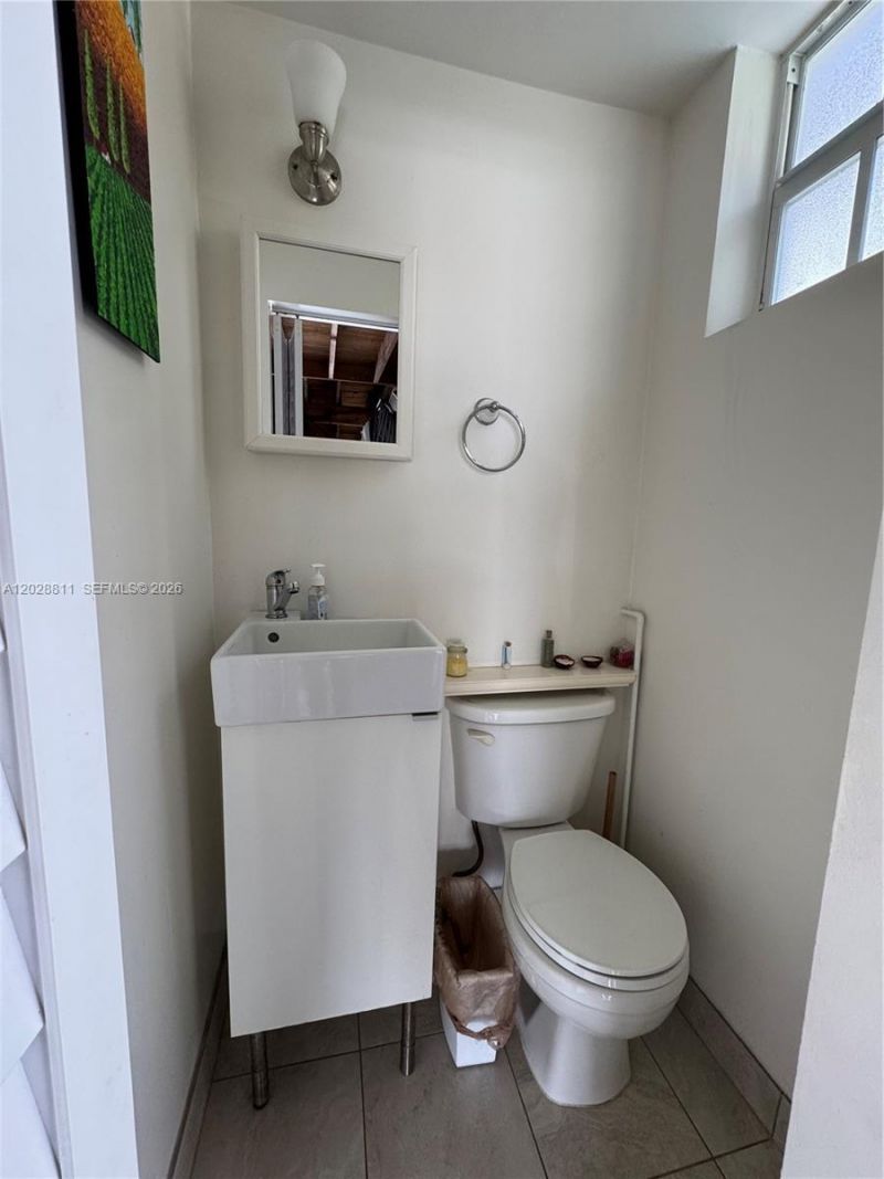 1030 NE 107th St , Unit 1030, Miami Shores, FL 33161 Photo