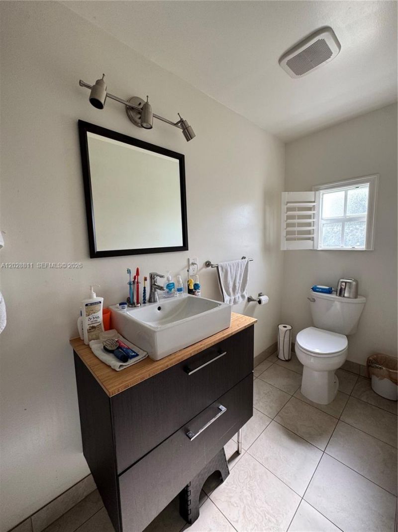 1030 NE 107th St , Unit 1030, Miami Shores, FL 33161 Photo