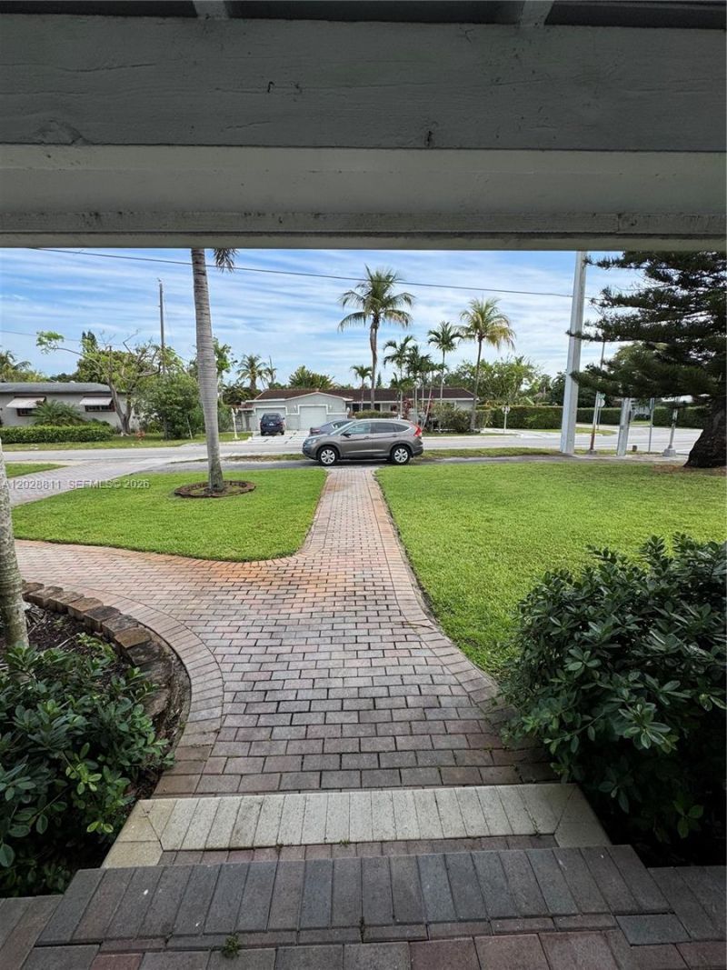 1030 NE 107th St , Unit 1030, Miami Shores, FL 33161 Photo