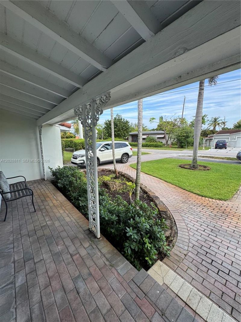 1030 NE 107th St , Unit 1030, Miami Shores, FL 33161 Photo