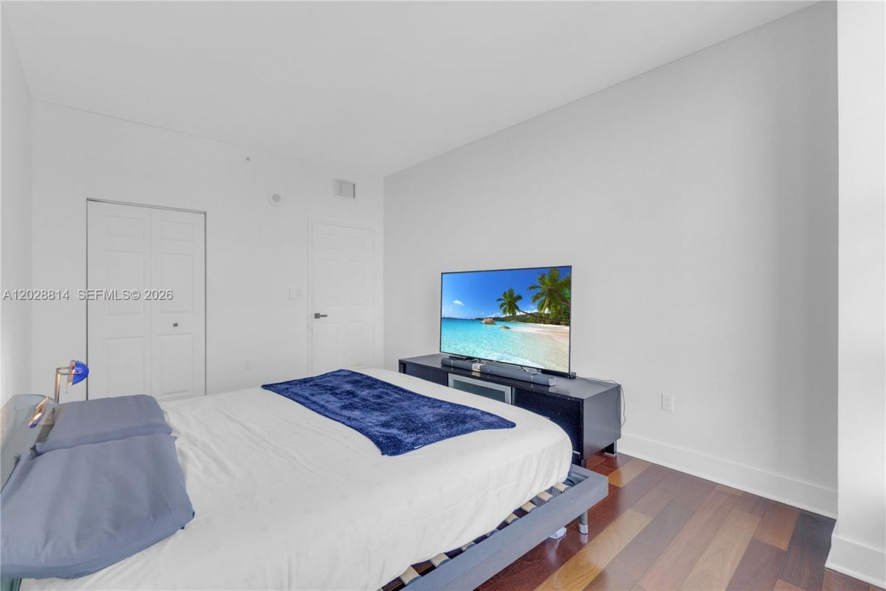 1155 Brickell Bay Dr , Unit PH102, Miami, FL 33131 Photo