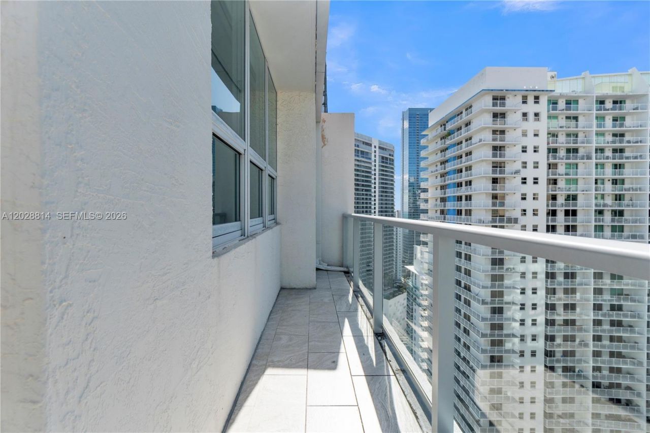 1155 Brickell Bay Dr , Unit PH102, Miami, FL 33131 Photo