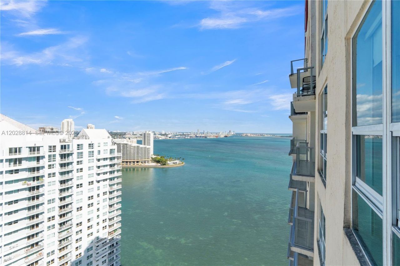 1155 Brickell Bay Dr , Unit PH102, Miami, FL 33131 Photo