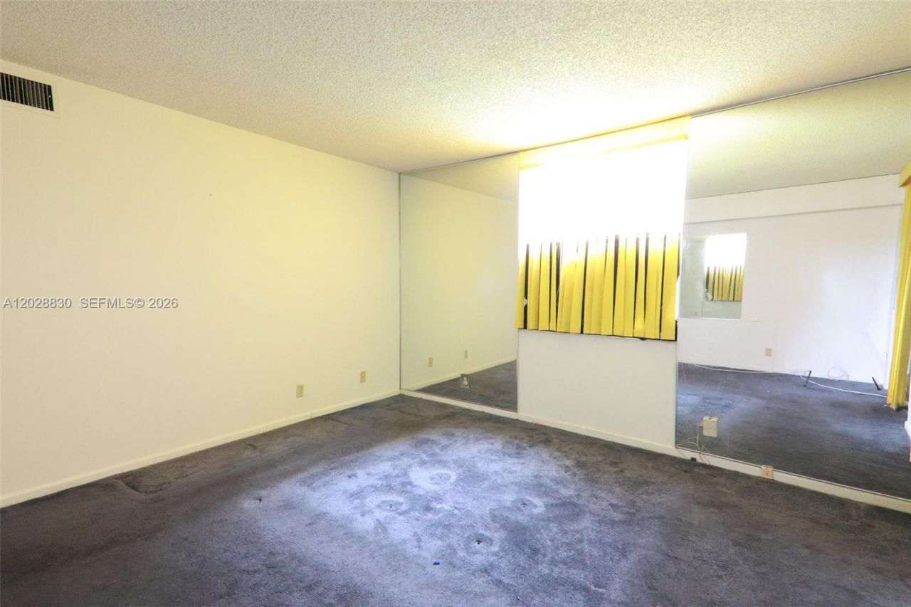 7220 Lake Cir Dr, Unit 101, Margate, FL 33063 Photo