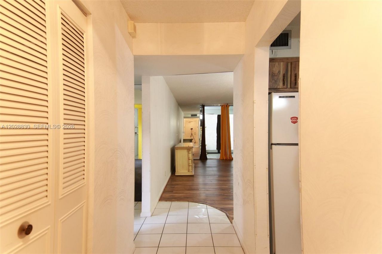 7220 Lake Cir Dr, Unit 101, Margate, FL 33063 Photo