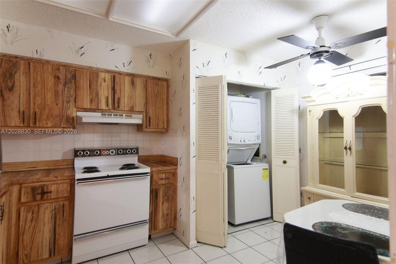 7220 Lake Cir Dr, Unit 101, Margate, FL 33063 Photo