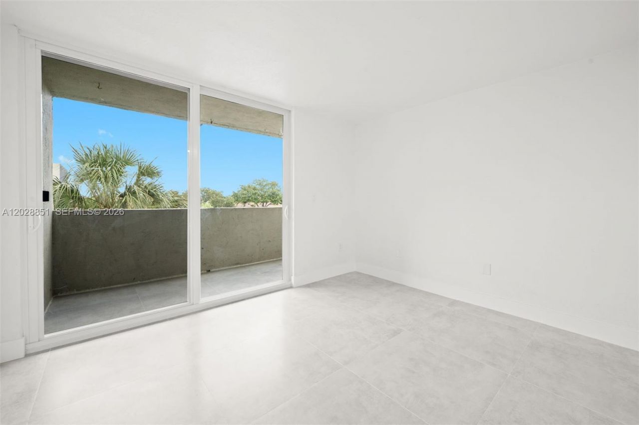 10090 NW 80th Ct , Unit 1447, Hialeah Gardens, FL 33016 Photo