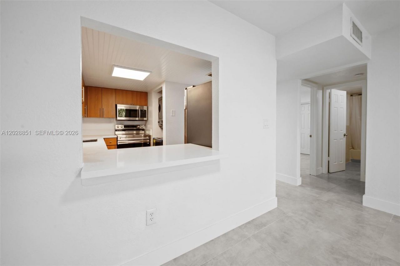 10090 NW 80th Ct , Unit 1447, Hialeah Gardens, FL 33016 Photo