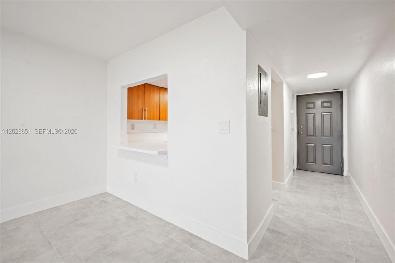 10090 NW 80th Ct , Unit 1447, Hialeah Gardens, FL 33016 Photo