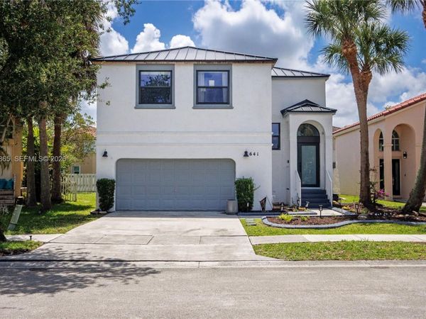 641 NW 158th Ave , Pembroke Pines, FL 33028