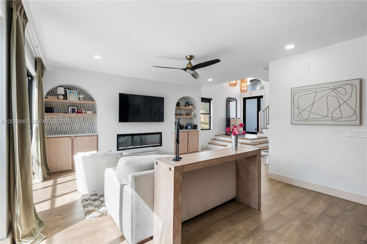641 NW 158th Ave , Pembroke Pines, FL 33028 Photo