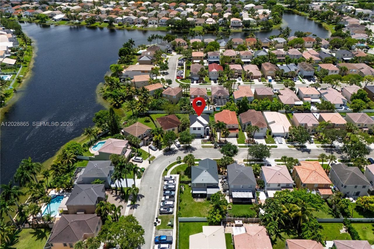 641 NW 158th Ave , Pembroke Pines, FL 33028 Photo