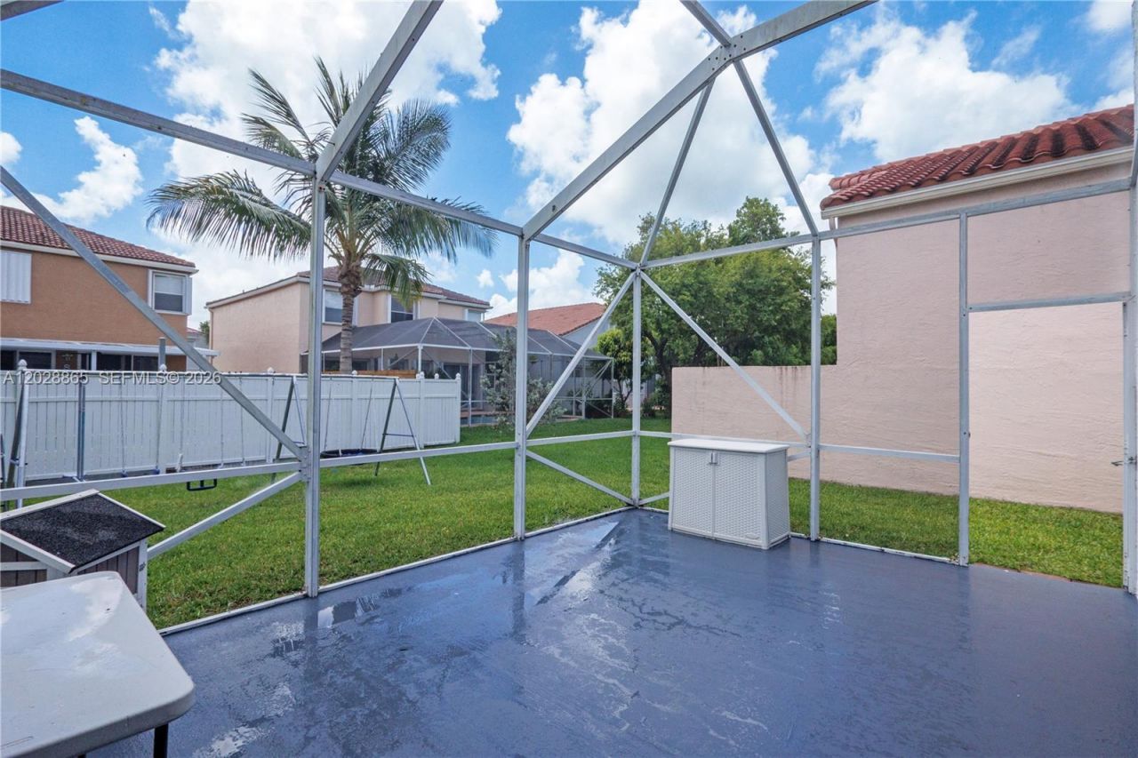 641 NW 158th Ave , Pembroke Pines, FL 33028 Photo