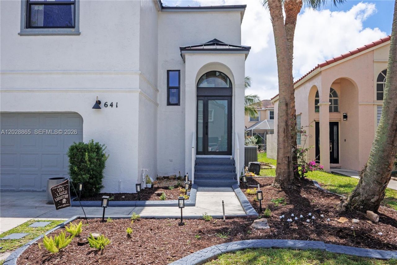 641 NW 158th Ave , Pembroke Pines, FL 33028 Photo