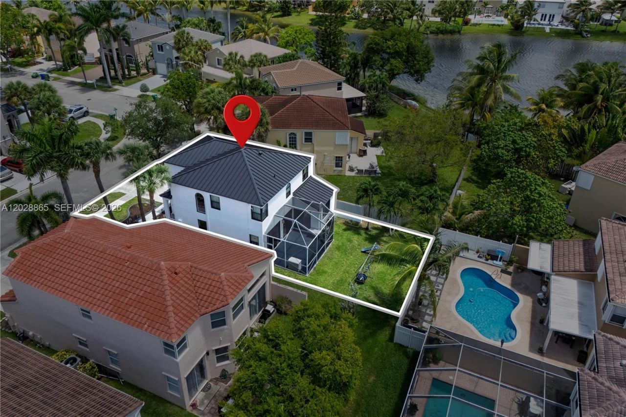 641 NW 158th Ave , Pembroke Pines, FL 33028 Photo