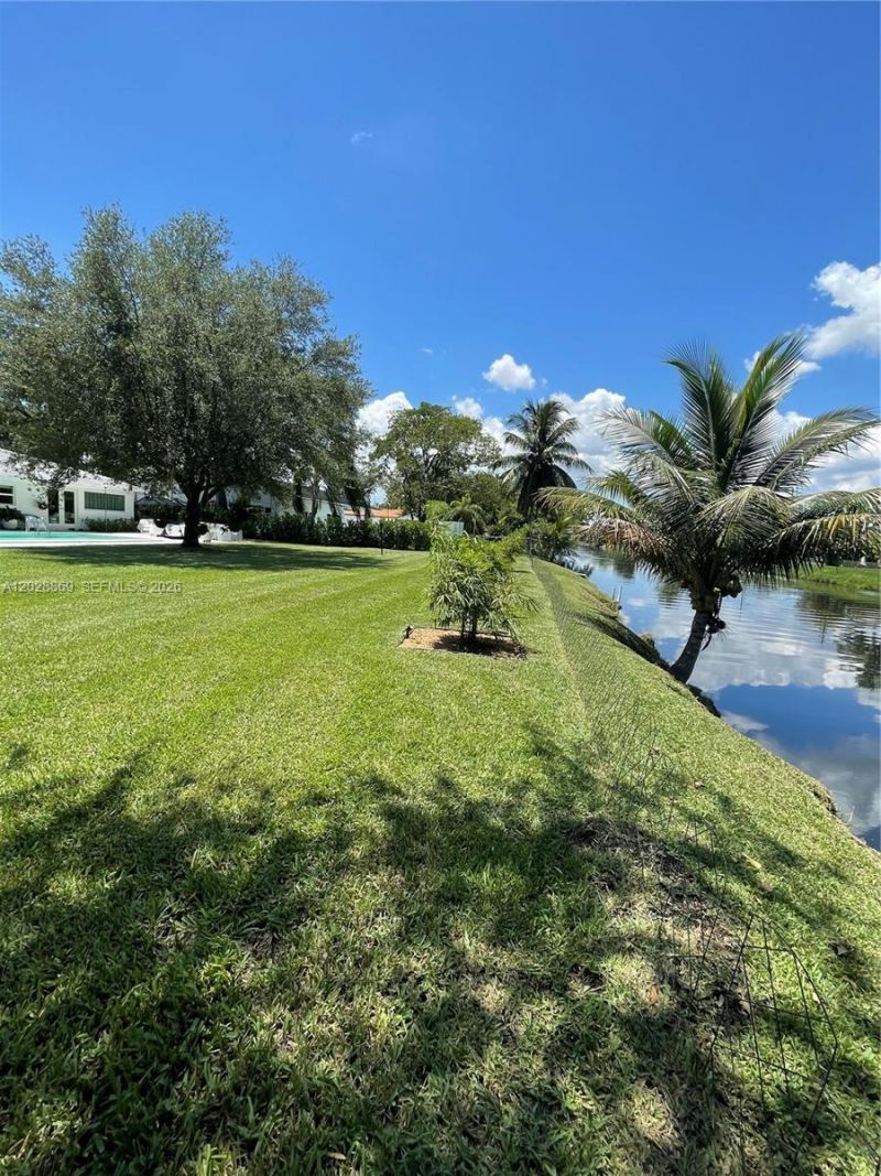 9121 SW 85th St , Miami, FL 33173 Photo