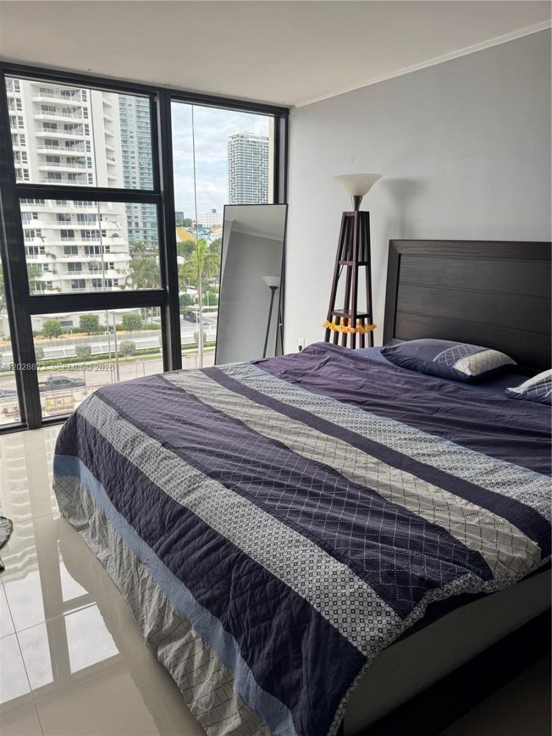 600 NE 36th St , Unit 603, Miami, FL 33137 Photo