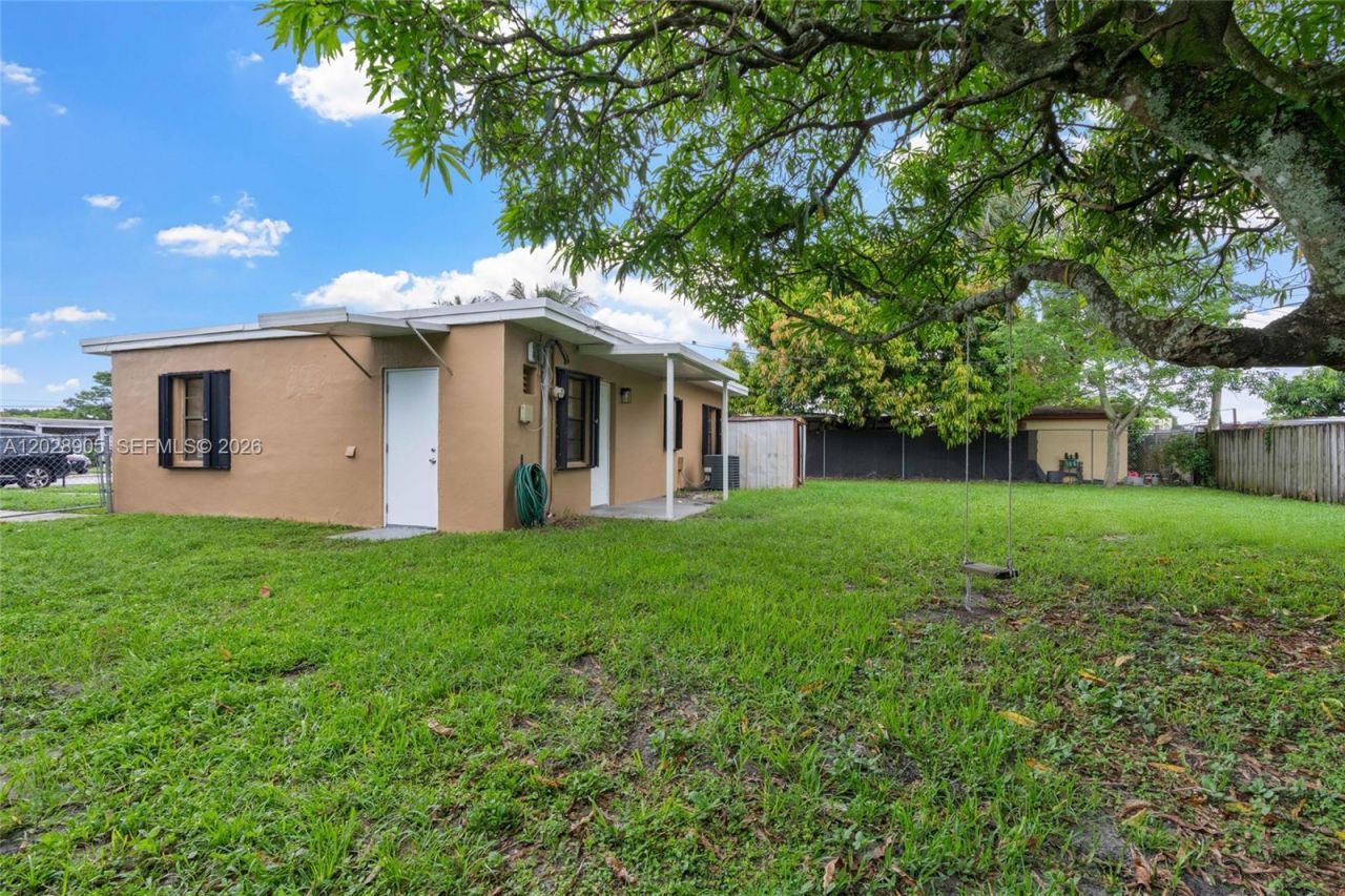 15730 NW 159th St Rd , Miami Gardens, FL 33054 Photo
