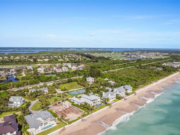 2335 Sanderling Ln , Vero Beach, FL 32963