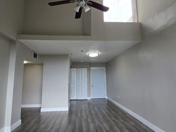 8870 Fontainebleau Blvd , Unit 502, Miami, FL 33172