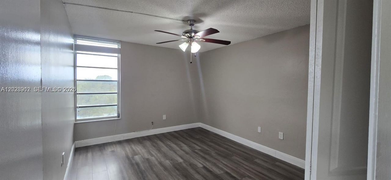 8870 Fontainebleau Blvd , Unit 502, Miami, FL 33172 Photo